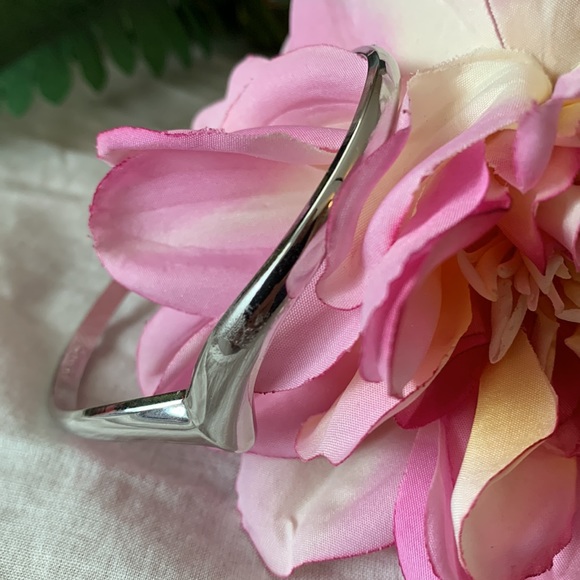 Vintage AVON cuff chevron silver tone, excellent - Picture 10 of 10